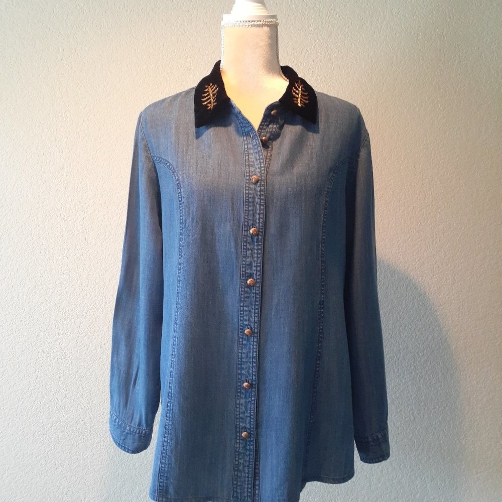 Soft Surroundings Denim Chambray Shirt